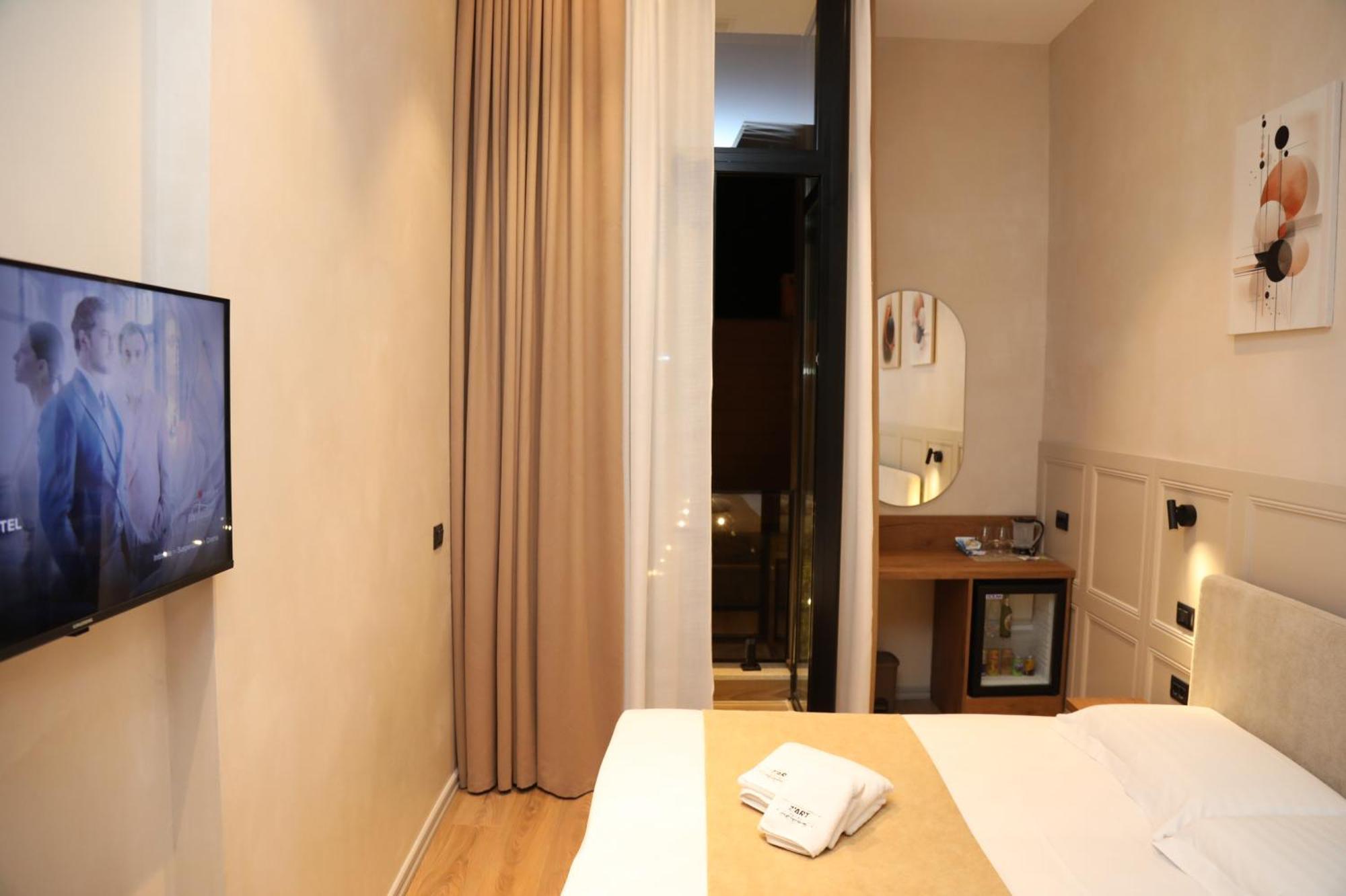 Krujë Z Art Hotel מראה חיצוני תמונה