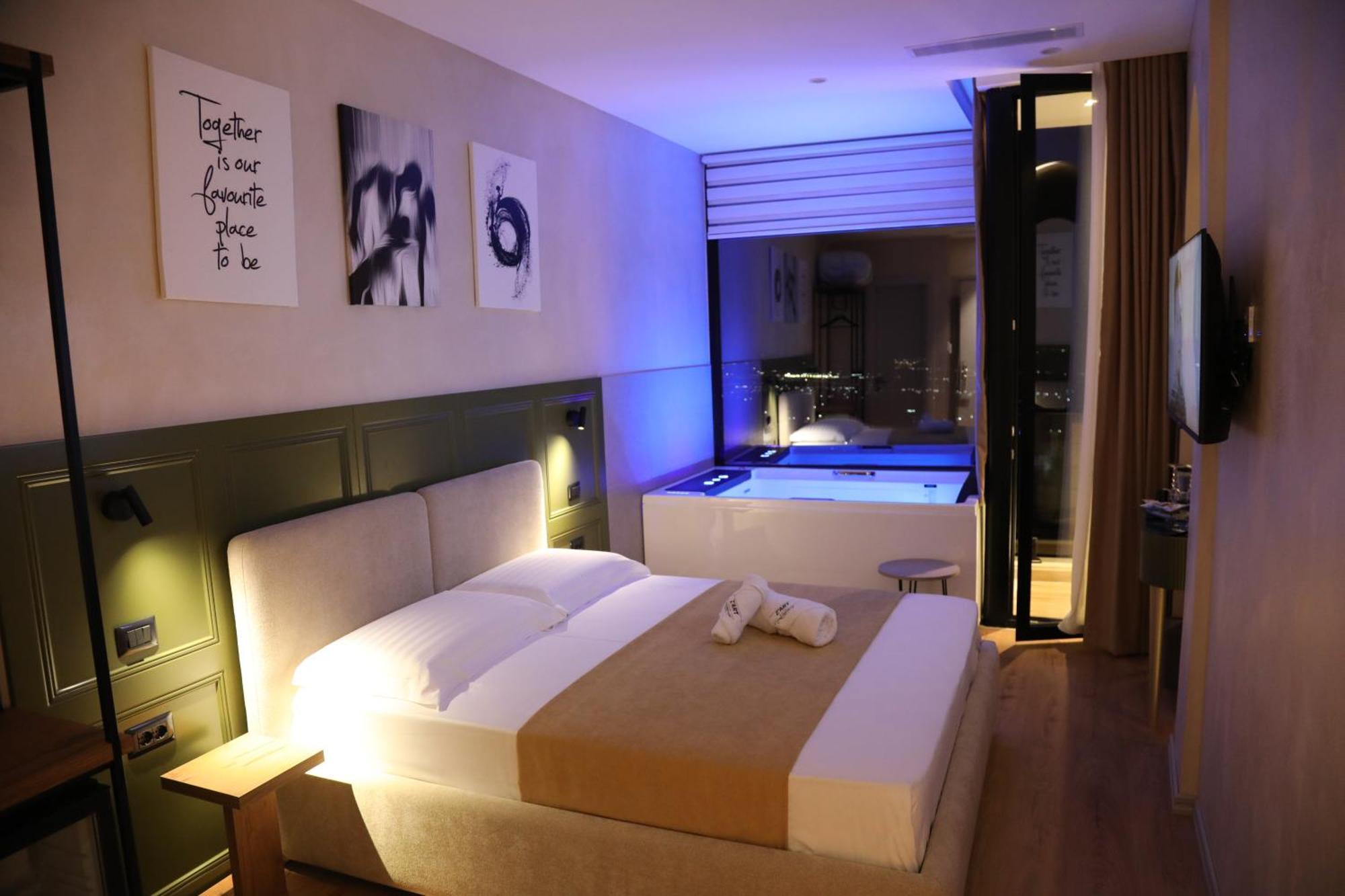 Krujë Z Art Hotel מראה חיצוני תמונה
