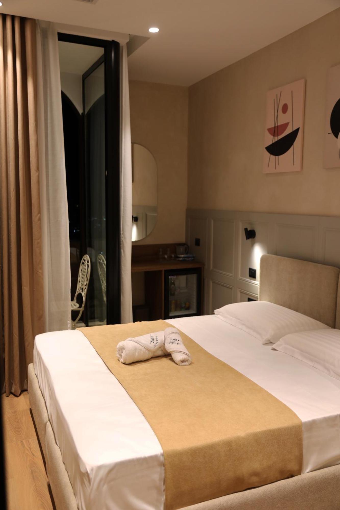 Krujë Z Art Hotel מראה חיצוני תמונה